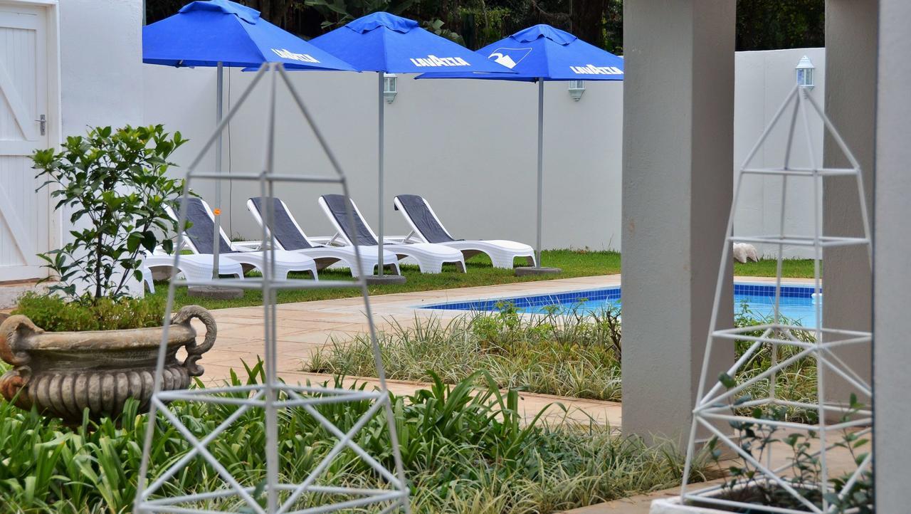Country Boutique Hotel Уайт-Ривер Экстерьер фото